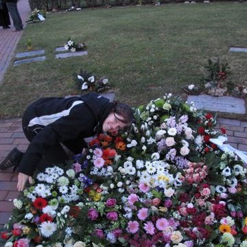 07. marts 2009 På kirkegården (7)